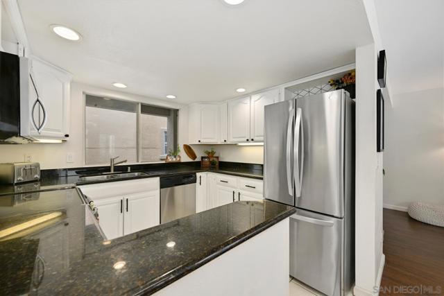 1270 Cleveland Ave, San Diego CA: https://media.crmls.org/mediaz/53271e13-cc18-42f0-868f-1ce09eda7723.jpg