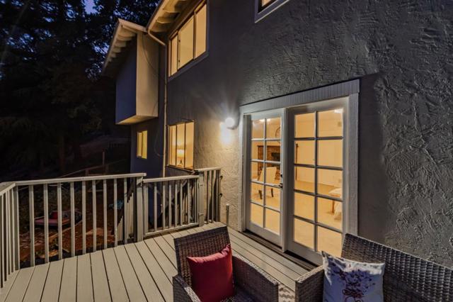 6827 Ridgewood Drive, Oakland CA: https://media.crmls.org/mediaz/53275eb1-df3c-40a8-8a24-4b9da442072a.jpg