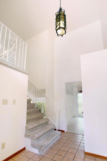 1079 Sumner Avenue, Aptos CA: https://media.crmls.org/mediaz/5328b764-a70f-438c-8645-8a3a821669eb.jpg