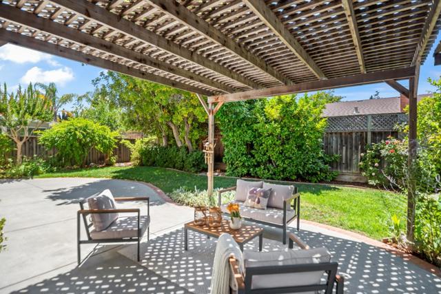 1643 Finch Way, Sunnyvale CA: https://media.crmls.org/mediaz/53292560-6bd1-4260-9d67-f6ea50efab3a.jpg