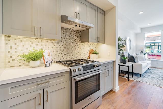 400 El Camino Real, Belmont CA: https://media.crmls.org/mediaz/532adc94-81b9-43a0-aefa-828afe6deac6.jpg