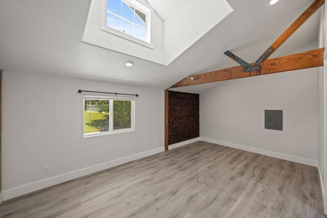 1353 Edgewood Road, Redwood City CA: https://media.crmls.org/mediaz/532bc796-107b-49fb-a12c-5ee9b5fda505.jpg