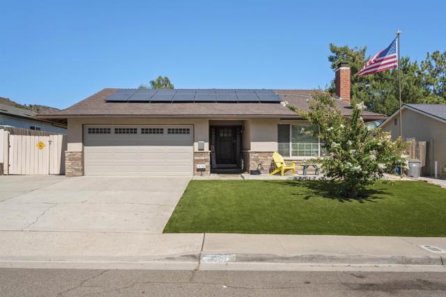 10347 WOODROSE AVE, Santee CA: https://media.crmls.org/mediaz/532cfc6d-2c78-47b0-952d-45fd121efb78.jpg