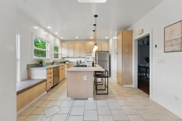 930 Monroe Street, Santa Clara CA: https://media.crmls.org/mediaz/532d195d-1474-4272-bb8d-cce7e0245823.jpg