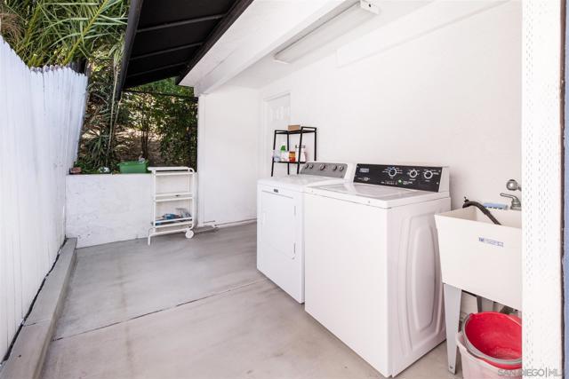 4737 Baylor Dr, San Diego CA: https://media.crmls.org/mediaz/532d66a5-2100-4af3-971f-c8ebc576d20f.jpg