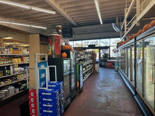 3876 3876 El Camino Real, Palo Alto CA: https://media.crmls.org/mediaz/532d8d5c-97f0-42ee-a0cf-dd674bc3a7d6.jpg