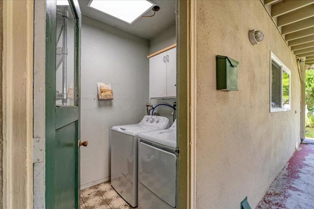 3140 Stanley Avenue, Santa Cruz CA: https://media.crmls.org/mediaz/532fb7cc-0ef7-404a-9382-4bbc80db770b.jpg