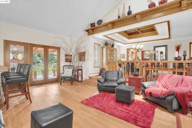 2960 Almondwood Pl, Oakley CA: https://media.crmls.org/mediaz/532fe4a5-95c7-4627-8799-e8b8b32efcfc.jpg