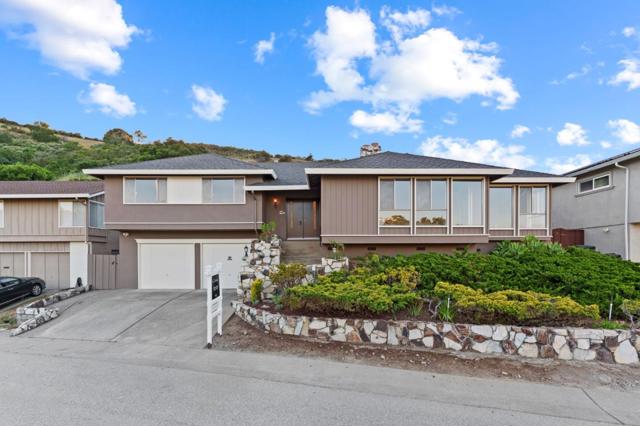 942 Viewridge Drive, San Mateo CA: https://media.crmls.org/mediaz/532ff5a0-edaf-4eef-9810-9502c89efb9f.jpg
