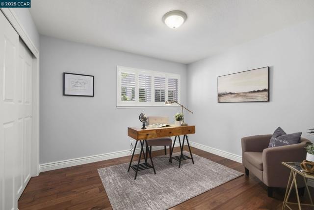 1140 Jamie Dr, Concord CA: https://media.crmls.org/mediaz/53316a68-03ce-4e3d-abae-73329d3c2f91.jpg