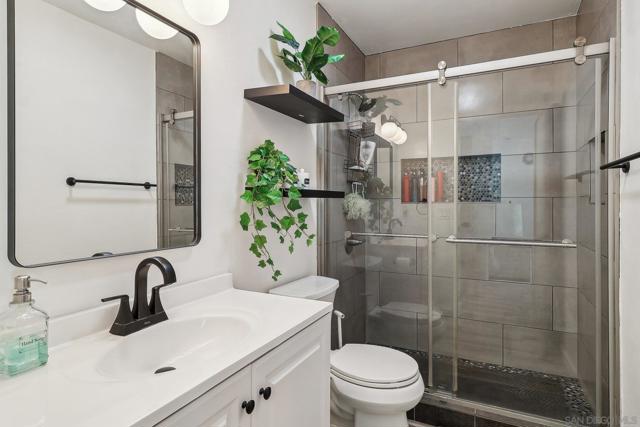 2044 Siegle Dr, Lemon Grove CA: https://media.crmls.org/mediaz/53331b35-863d-42ec-8a16-6be786909767.jpg