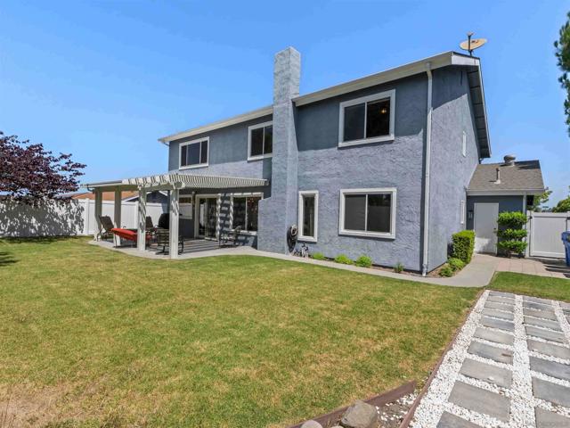3568 Ridge Road, Oceanside CA: https://media.crmls.org/mediaz/533525d9-8258-4f14-9a40-5e2e5b128a23.jpg