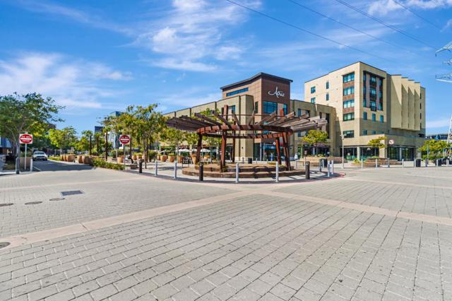 1028 Foster Square Lane, Foster City CA: https://media.crmls.org/mediaz/533598f2-a624-4a02-964b-e31d4883c08f.jpg