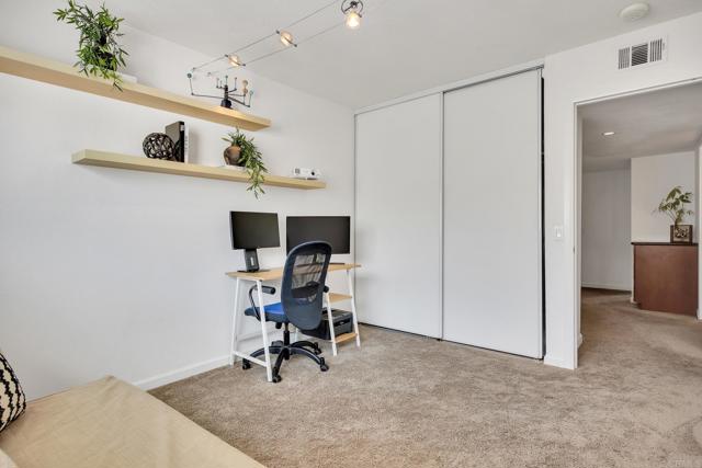 6755 Caminito Del Greco, San Diego CA: https://media.crmls.org/mediaz/5336f036-3e4c-4e6b-ae54-5e0ed34339bc.jpg
