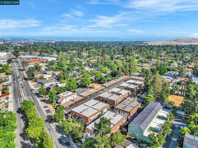 3641 Clayton Rd, Concord CA: https://media.crmls.org/mediaz/533a0c63-ae5e-4bfa-ad7f-83ea7bee71d6.jpg