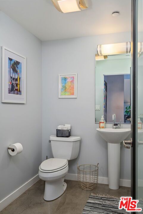 2 Bed Home for Sale in Los Angeles, California