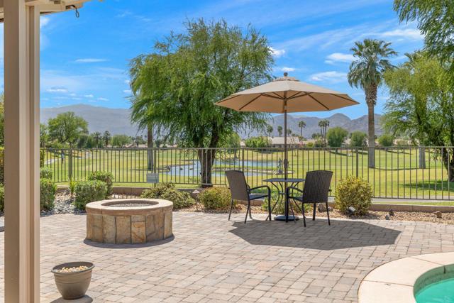 45553 Meadow Lake Drive, Indio CA: https://media.crmls.org/mediaz/533bc62e-fa6b-4b74-8a55-8c35898bf613.jpg