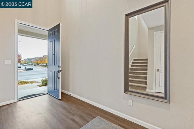 369 Parkfield Way, Oakley CA: https://media.crmls.org/mediaz/533c2baf-5bc8-4858-a9e6-c489cfb2c36a.jpg