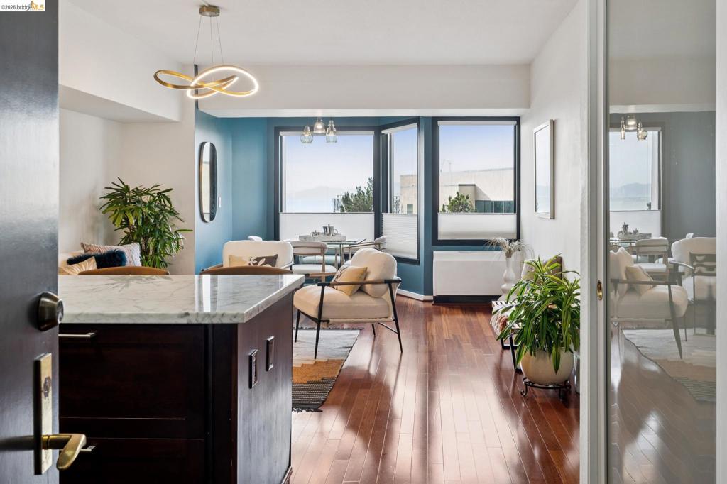 6363 Christie Ave #315