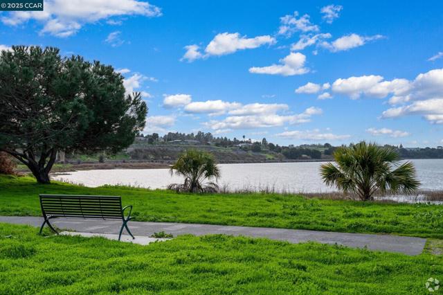 5929 Harbor View Ave, San Pablo CA: https://media.crmls.org/mediaz/533cfe7b-211b-4ad1-a743-904dc6e45cc9.jpg