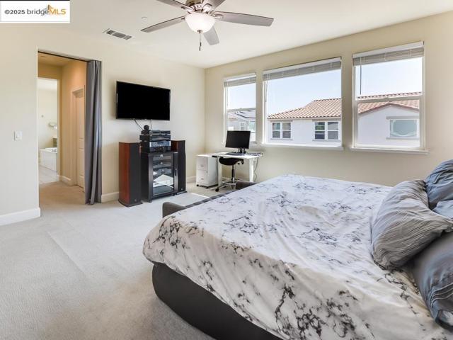 270 Guthrie Lane, Brentwood CA: https://media.crmls.org/mediaz/533e8ffc-6f31-43f7-b7c9-1d207779efdf.jpg