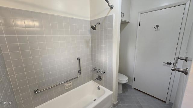 Detail Gallery Image 15 of 26 For 1483 N Altadena Dr, Pasadena,  CA  - 2 Beds | 1 Baths