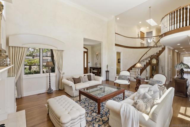 617 Gage Drive, San Diego CA: https://media.crmls.org/mediaz/533f2aab-68b3-4552-b608-bf6c6fb922c0.jpg