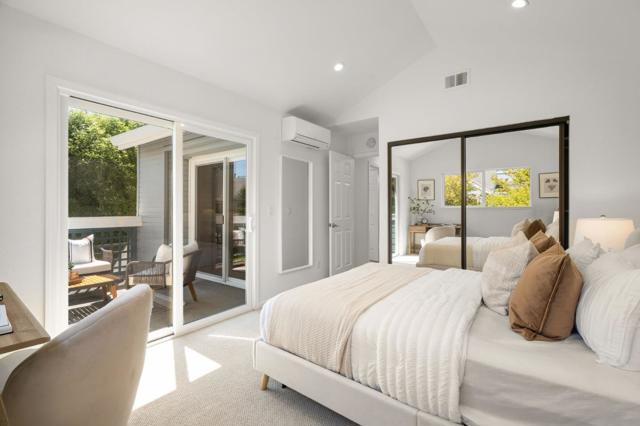 462 Mountain Laurel Court, Mountain View CA: https://media.crmls.org/mediaz/533f4658-bea3-498b-96a2-b2c8deb7621c.jpg