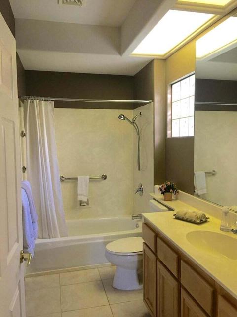78786 Gorham Lane, Palm Desert CA: https://media.crmls.org/mediaz/533f486e-860c-4ced-8584-1ac7d99751df.jpg