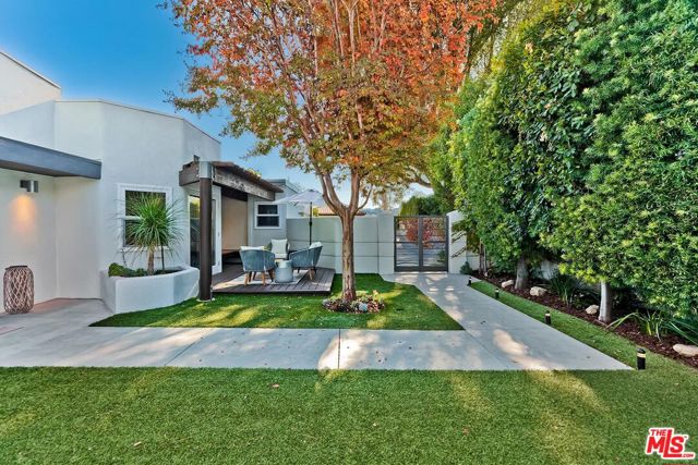 22248 Cass Avenue photo 3