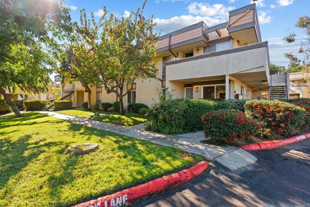 Detail Gallery Image 3 of 28 For 745 E Bradley Ave #33,  El Cajon,  CA 92021 - 2 Beds | 1 Baths