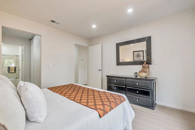 941 Huntington, Fremont CA: https://media.crmls.org/mediaz/533fb6c3-83f6-454c-a456-2ae8442d70a7.jpg