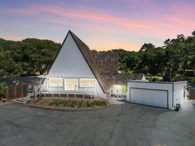 19125 Marjorie Road, Salinas CA: https://media.crmls.org/mediaz/533fcaaf-018f-4499-9dbe-2b4f6f840882.jpg