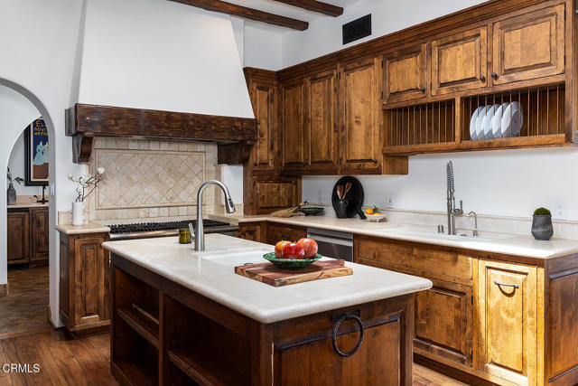 Detail Gallery Image 22 of 77 For 4144 Chevy Chase Dr, La Canada Flintridge,  CA 91011 - 5 Beds | 4/4 Baths