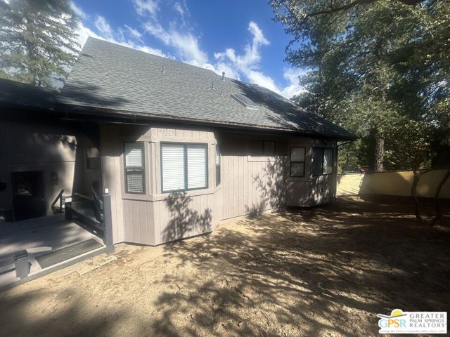 25181 Gail Drive, Idyllwild CA: https://media.crmls.org/mediaz/53413e5f-4f75-4a28-b9d2-63882a0ea6c1.jpg
