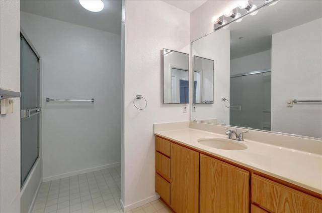 952 S 11th Street, San Jose CA: https://media.crmls.org/mediaz/53414e36-19e6-4068-9788-ee0edb11c146.jpg