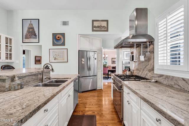 1313 E Palm Street, Altadena CA: https://media.crmls.org/mediaz/53422b4b-db12-4f97-ba54-7fa9fa817f6f.jpg