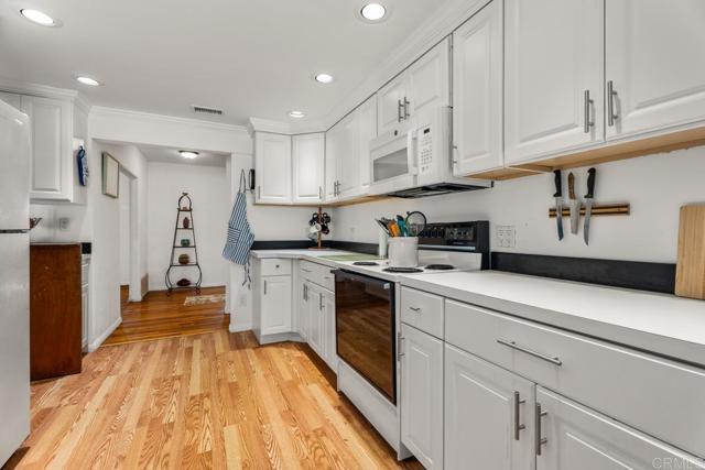 Detail Gallery Image 18 of 48 For 1676 Vann Ct, El Cajon,  CA 92020 - 4 Beds | 3 Baths