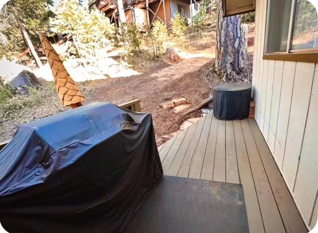 22461 Ponderosa Drive, Twain Harte CA: https://media.crmls.org/mediaz/534415ca-d141-45ad-90b2-c321b2ebca4b.jpg