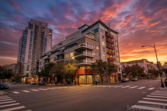 875 G STREET, San Diego CA: https://media.crmls.org/mediaz/53444691-f06f-4d7b-8c52-3ab355bc1635.jpg