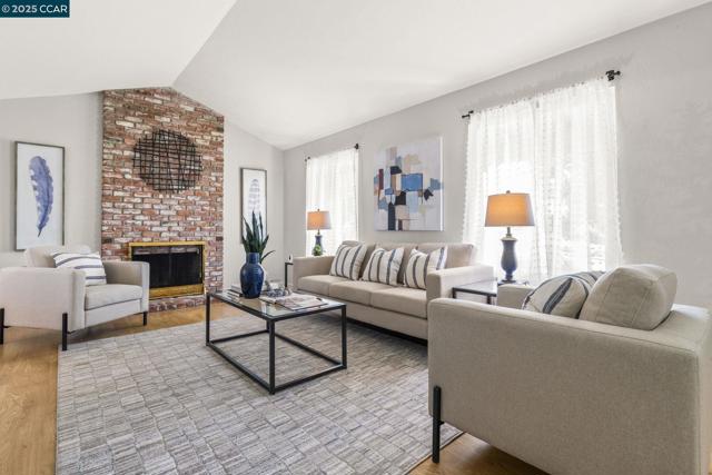 245 Parkview Ter, Vallejo CA: https://media.crmls.org/mediaz/5344c421-ffd7-49b7-9e8c-97073facd69a.jpg