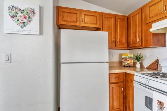 265 Brown Gables Road, Ben Lomond CA: https://media.crmls.org/mediaz/534531f7-df85-4af2-ad4a-82b55c76999c.jpg