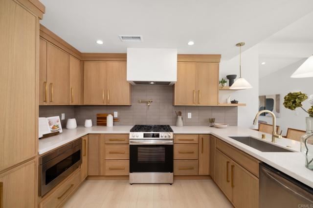 Detail Gallery Image 10 of 23 For 4826 Maricopa St, Torrance,  CA 90503 - 3 Beds | 2 Baths