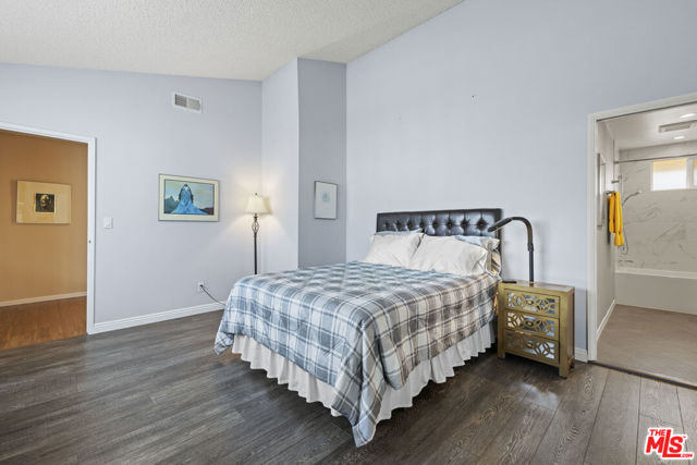 2701 Voorhees Avenue, Redondo Beach, California 90278, 2 Bedrooms Bedrooms, ,2 BathroomsBathrooms,Residential,For Sale,Voorhees,25578941