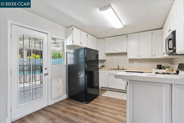 720 Jane Court, Martinez CA: https://media.crmls.org/mediaz/5346e4ba-0bb8-4983-a9de-5fed686a2a4c.jpg