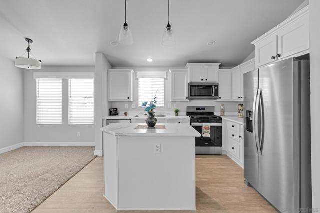 12044 Royal Rd, El Cajon CA: https://media.crmls.org/mediaz/5347be9a-849f-422b-a5fa-6bcd71b18e6d.jpg