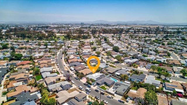 3981 Hatton St, San Diego CA: https://media.crmls.org/mediaz/5347f786-f02c-4371-bbf7-1bb6fe4481d1.jpg
