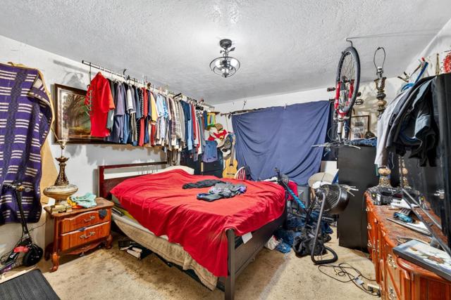 951 N 4th Street, San Jose CA: https://media.crmls.org/mediaz/5348598e-097c-4ce5-b3f5-378d3a70fc57.jpg