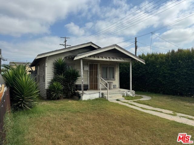 1617 55th Street, Los Angeles, California 90062, 1 Bedroom Bedrooms, ,1 BathroomBathrooms,Single Family Residence,For Sale,55th,24464897