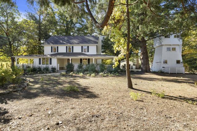 2551 Grant Street, Calistoga CA: https://media.crmls.org/mediaz/534a2e24-dce3-499f-96b0-b063bacad706.jpg
